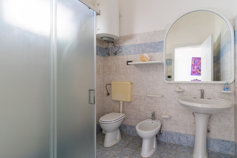 Bathroom 4, Villetta Marcella, Lecce