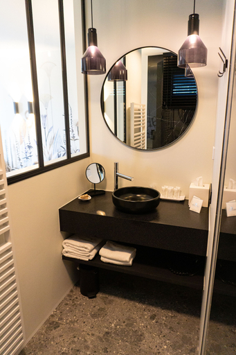 Bathroom 3, Hotel Iris, West-Vlaanderen