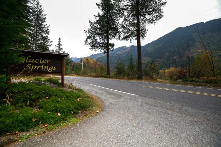 Others 4, 16GS - Hot Tub - BBQ - Pets Ok - Sleeps 2, Whatcom