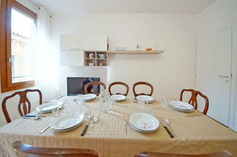 Others 4, DolceVita Apartments N. 372, Venezia