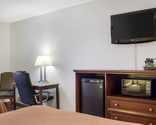 Bedroom 3, Quality Inn Oacoma - Chamberlain, Lyman