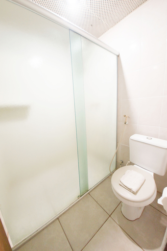Bathroom 4, Hotel La Plage, Cabo Frio