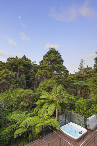 Sport & Beauty 5, Tranquil Sunset Retreat - Spa - Netflix, Waitakere