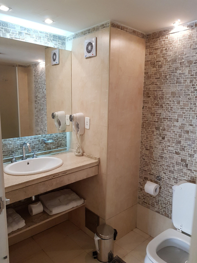 Bathroom 5, Villaggio Hotel Boutique, Capital
