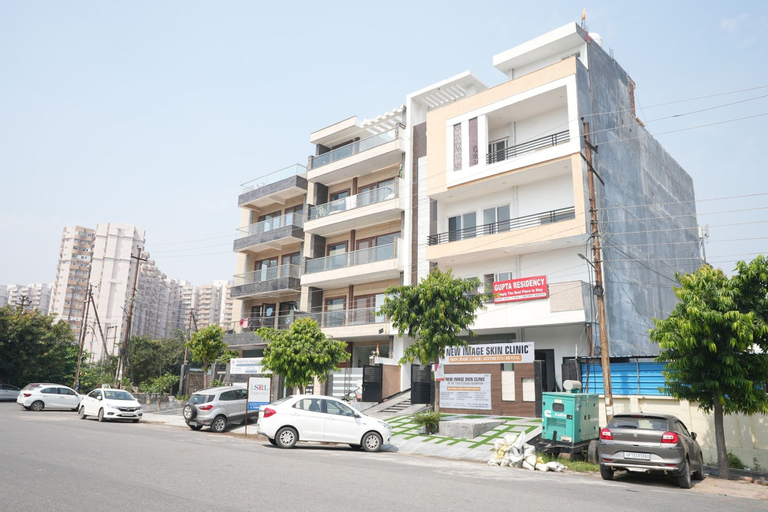 Gupta Residency Near Ajnara Heritage, Gautam Buddha Nagar
