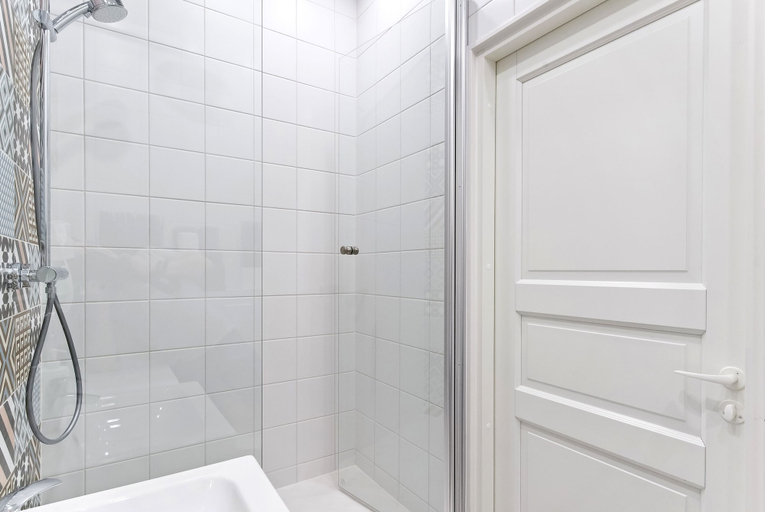 Bathroom 4, Harbor Black Pearl Apartments, Tallinn