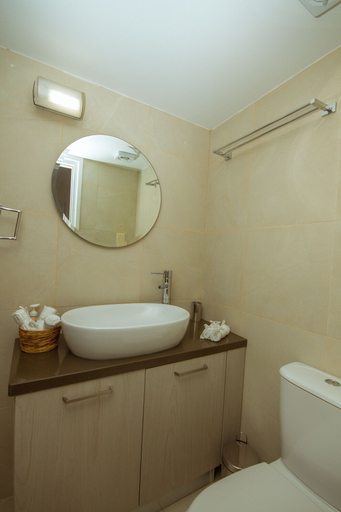 Bathroom 3, Thyone Uno Bal Cottage, Larnaca