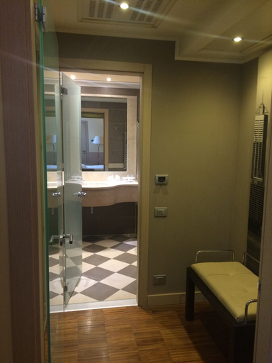 Bathroom 4, Hotel Cruise, Como