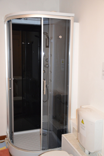Bathroom 5, Dorso Duro Apartment, Venezia
