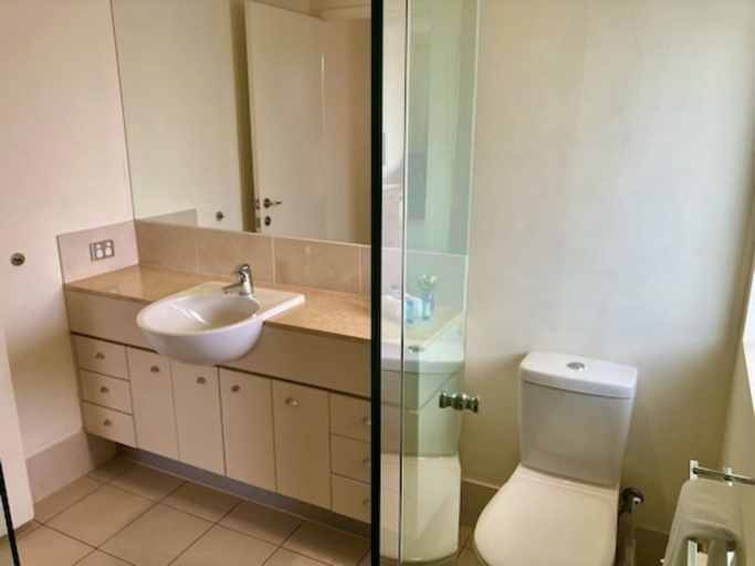 Bathroom 4, Ocean Views Resort, Caloundra - Caloundra S.