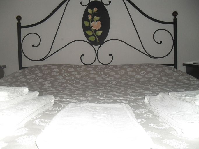 Bedroom 4, osteria b&b il barcollo, Cuneo