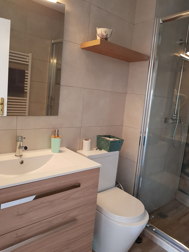 Bathroom 4, Casa do Rio, Oliveira do Hospital