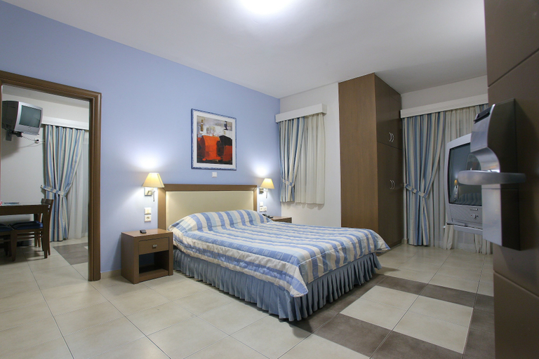 Bedroom 3, Philoxenia Hotel, Central Greece