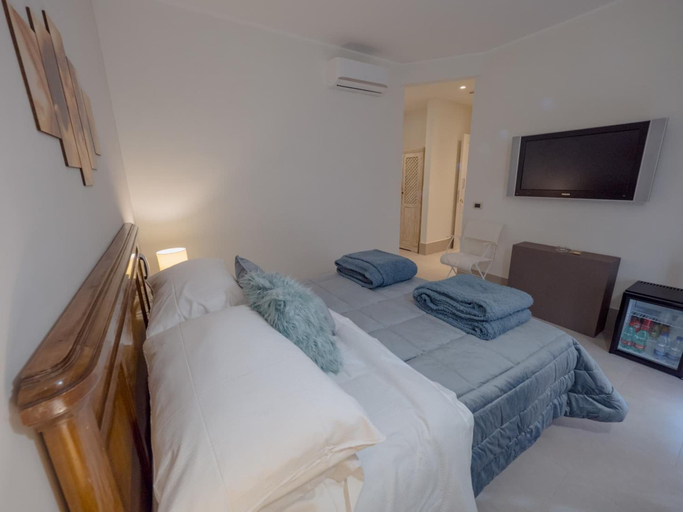 Bedroom 4, Relais Palazzo Duomo, Napoli