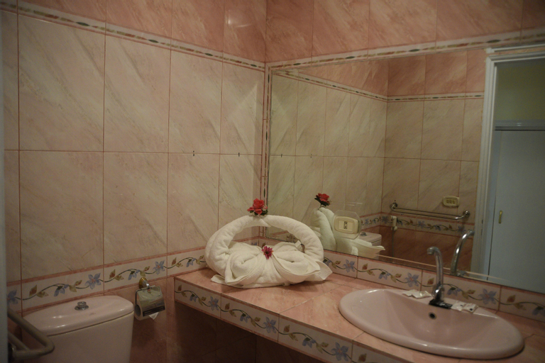 Bedroom 4, Kanzy Hotel, Heliopolis