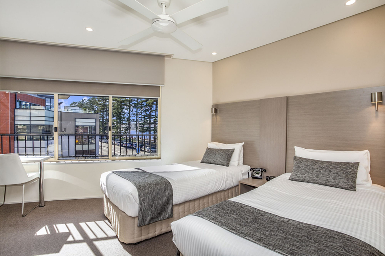 Bedroom 3, Manly Paradise Motel & Apartments, Sydney