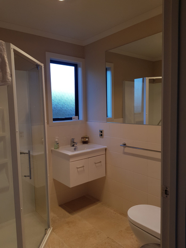 Bathroom 4, Heta Bed and Breakfast, New Plymouth