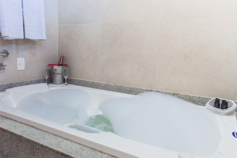 Bathroom 5, Hotel Ferradura Resort, Armação dos Búzios