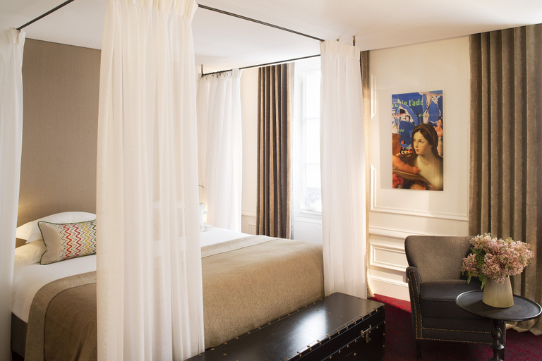 Bedroom 3, Hôtel Moliere, Paris