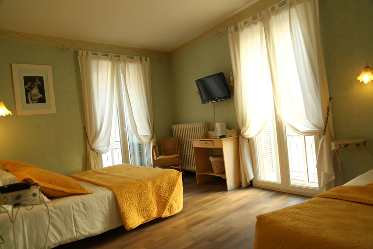 Bedroom 3, Hôtel de France, Hérault