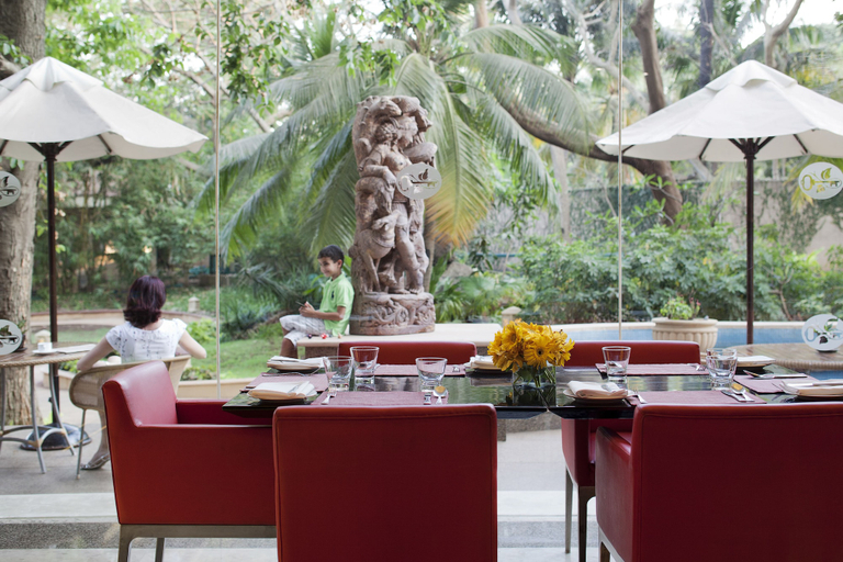 Food & Drinks 5, Lakeside Chalet - Mumbai, Marriott Executive Apartments, Mumbai Suburban