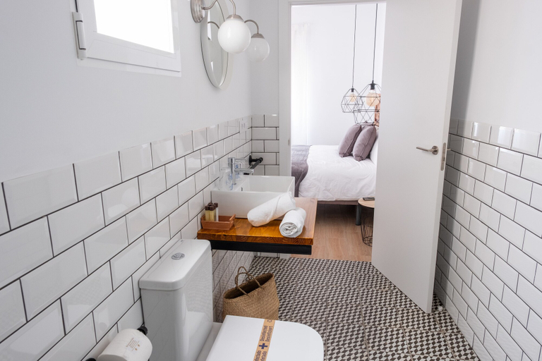 Bathroom 4, Gómez Rooms, Valencia