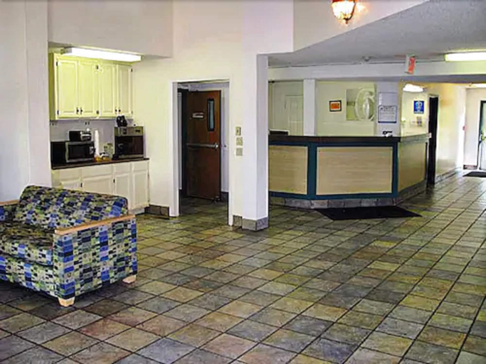 Others 5, Motel 6 Lawrence, KS, Douglas