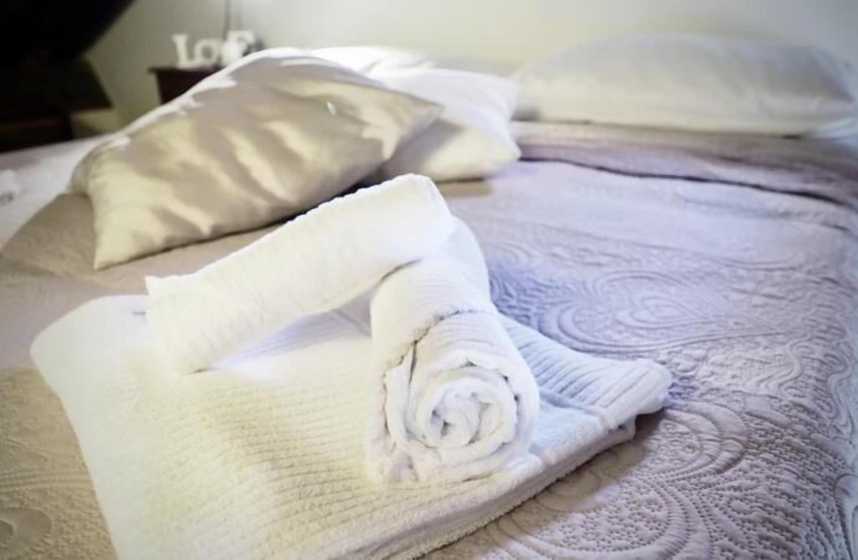 Room 5, Romantica Mansarda di Mascherona, Genova