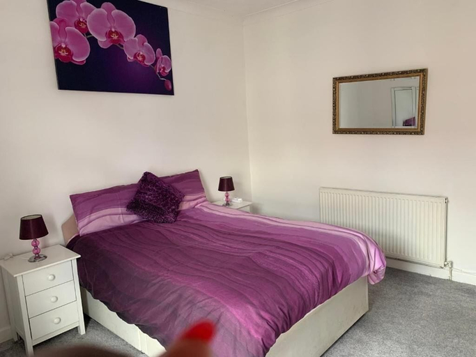 Bedroom 4, Red Rose Self-service, Wigan