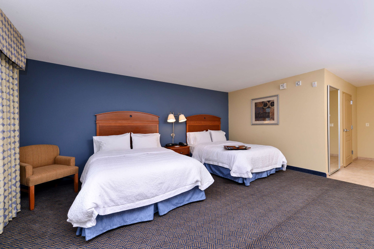 Bedroom 3, Hampton Inn Evanston, Uinta