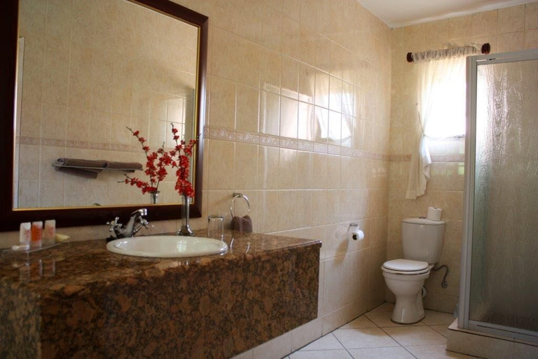 Bathroom 4, Eagles Nest Lodge, City of Johannesburg