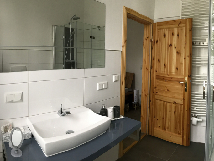 Bathroom 4, Hotel Dein Gutshof, Görlitz