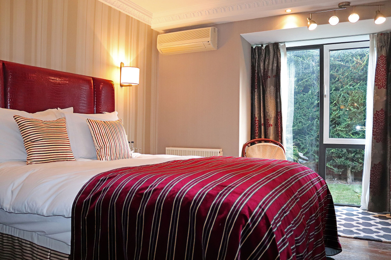Bedroom 3, Fredrick's Hotel Restaurant & Spa, Windsor and Maidenhead