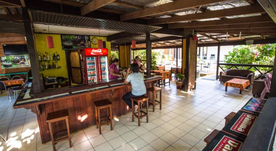 Food & Drinks 5, Eden's Edge Hotel, Vaimauga West