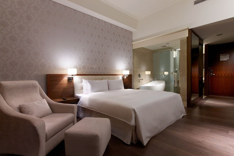 Bedroom 2, Yuh Tong Hotel, Chiayi City