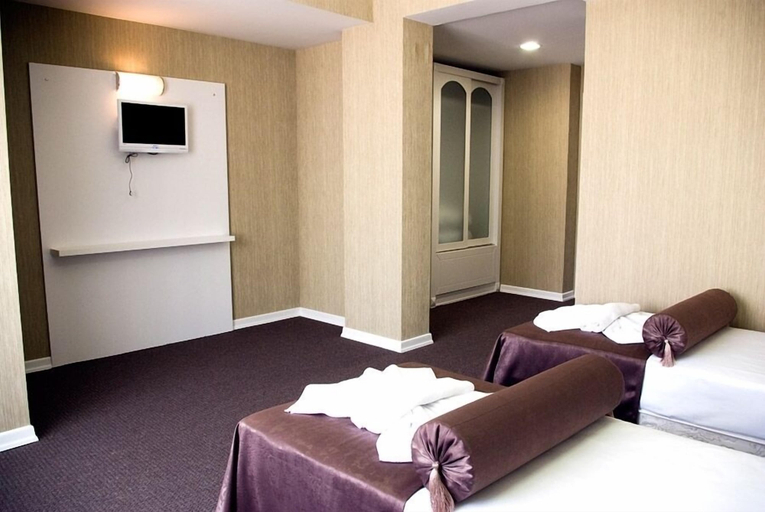 Bedroom 3, Blue Marine Hotel, Tuzla