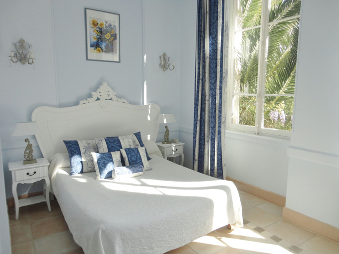 Bedroom 3, Hotel L'Orangeraie, Var