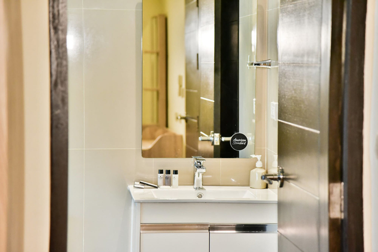 Bathroom 4, The Kaze 34 Hotel and Serviced Residence, Khlong Toey