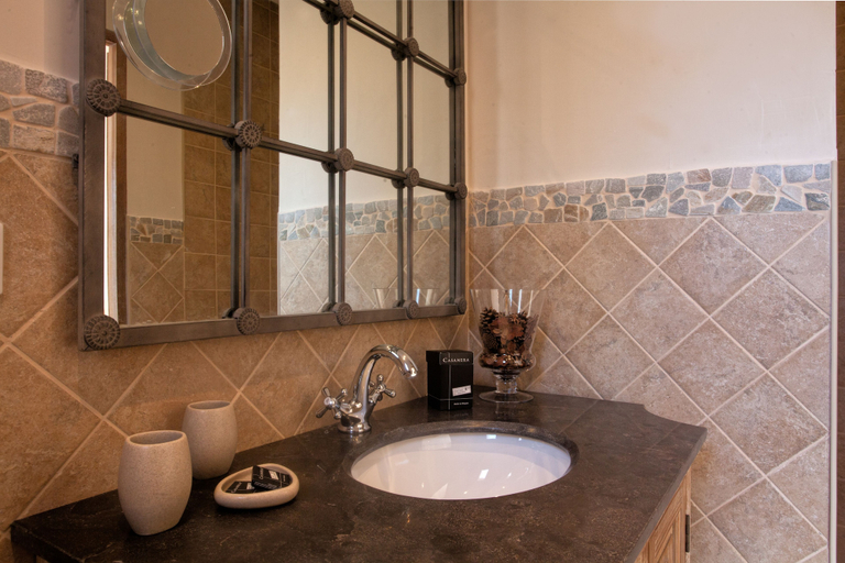 Bathroom 4, Casa Del Sole Chambre d'hôtes de Charme, Corse-du-Sud