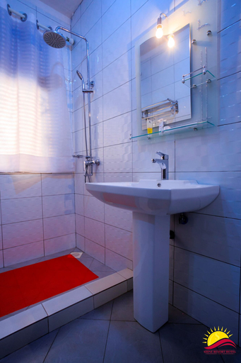 Bathroom 4, Shine Resort Hotel, Jinja