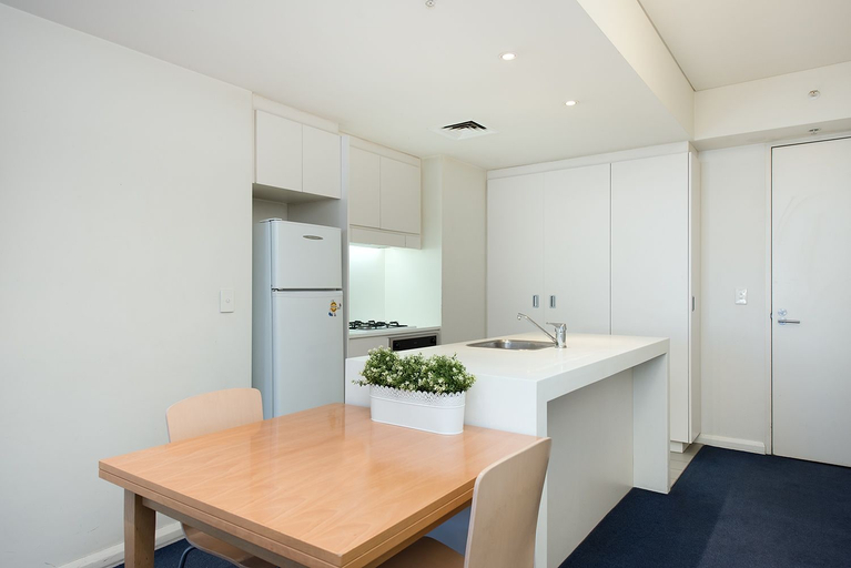 Others 3, Barangaroo City View H329, Sydney