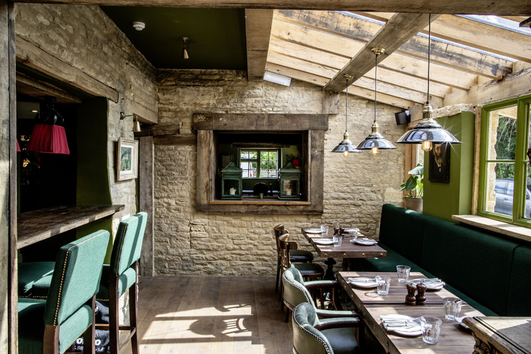 Food & Drinks 5, The Swan Inn, Oxfordshire