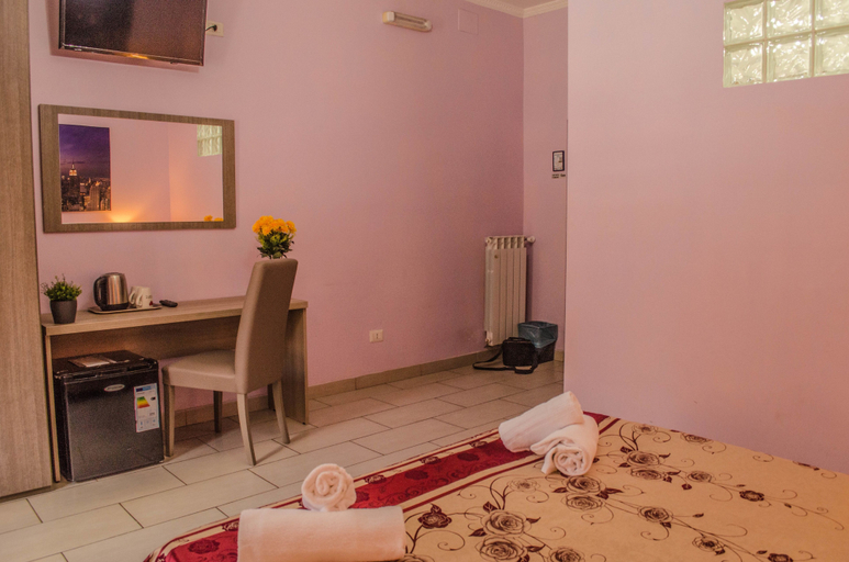 Bedroom 5, B&B Roma Castle Termini, Rome