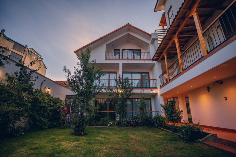 Exterior & Views