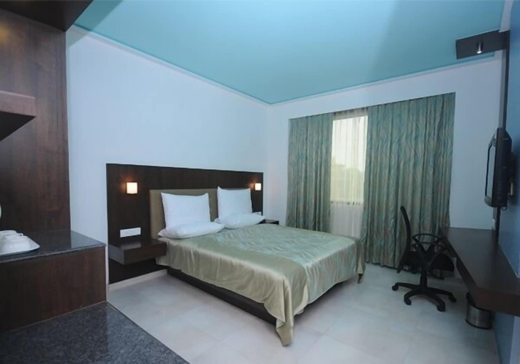 Bedroom 3, Srinivas Saffron Hotel, Dakshina Kannada
