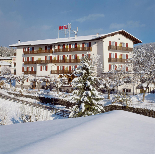 Exterior & Views 2, Hotel Panorama Wellness & Resort, Trento