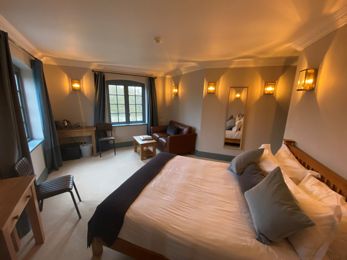Bedroom 3, The Mooringpost, Gloucestershire