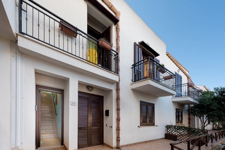 Exterior 3, I tre Golfi Barbablù, Trapani