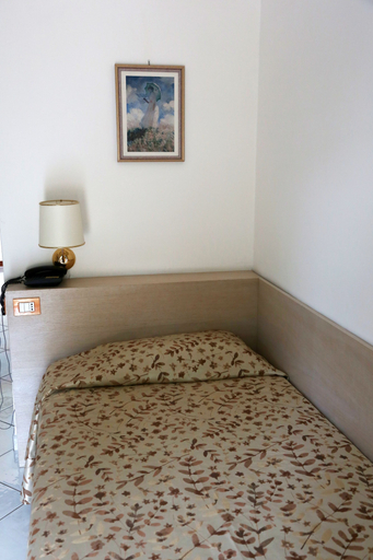 Bedroom 3, Hotel San Michele, Napoli
