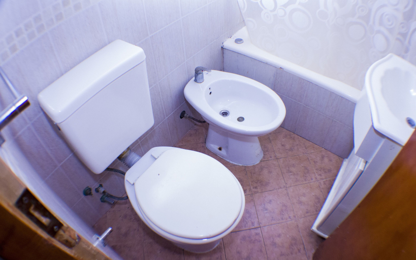 Bathroom 3, San Remo Majestic Hotel, La Costa